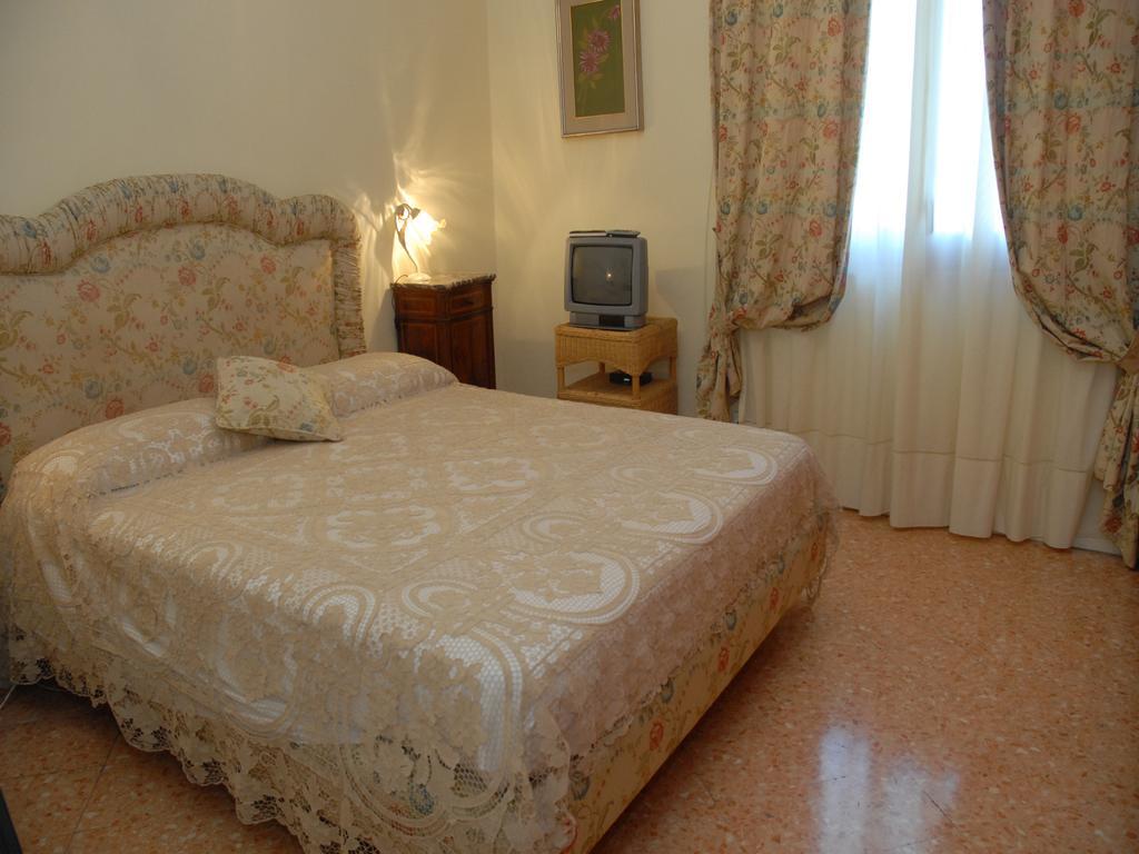 Bed and Breakfast Casa Rachele Пьяно-ди-Сорренто Номер фото