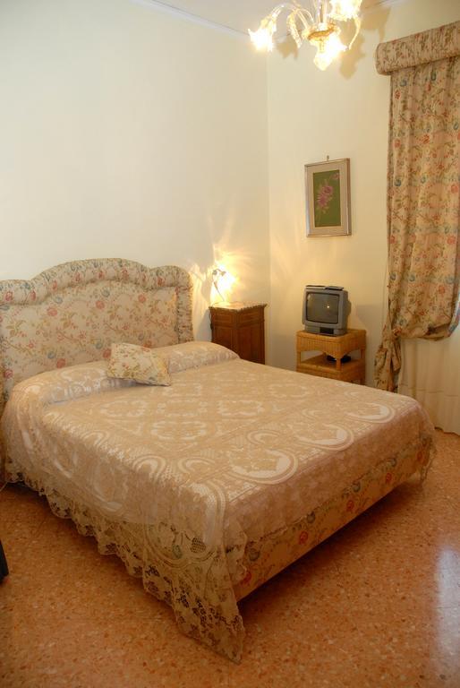 Bed and Breakfast Casa Rachele Пьяно-ди-Сорренто Номер фото